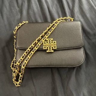 (Category: ) located in . Submitted by ___bagsssandsstyle (Listing ID 1399451562, Image 1). Description: .