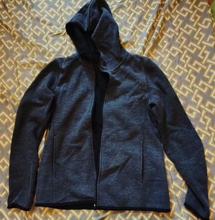 Uniqlo 抓毛連帽外套 M 碼64240420819969110