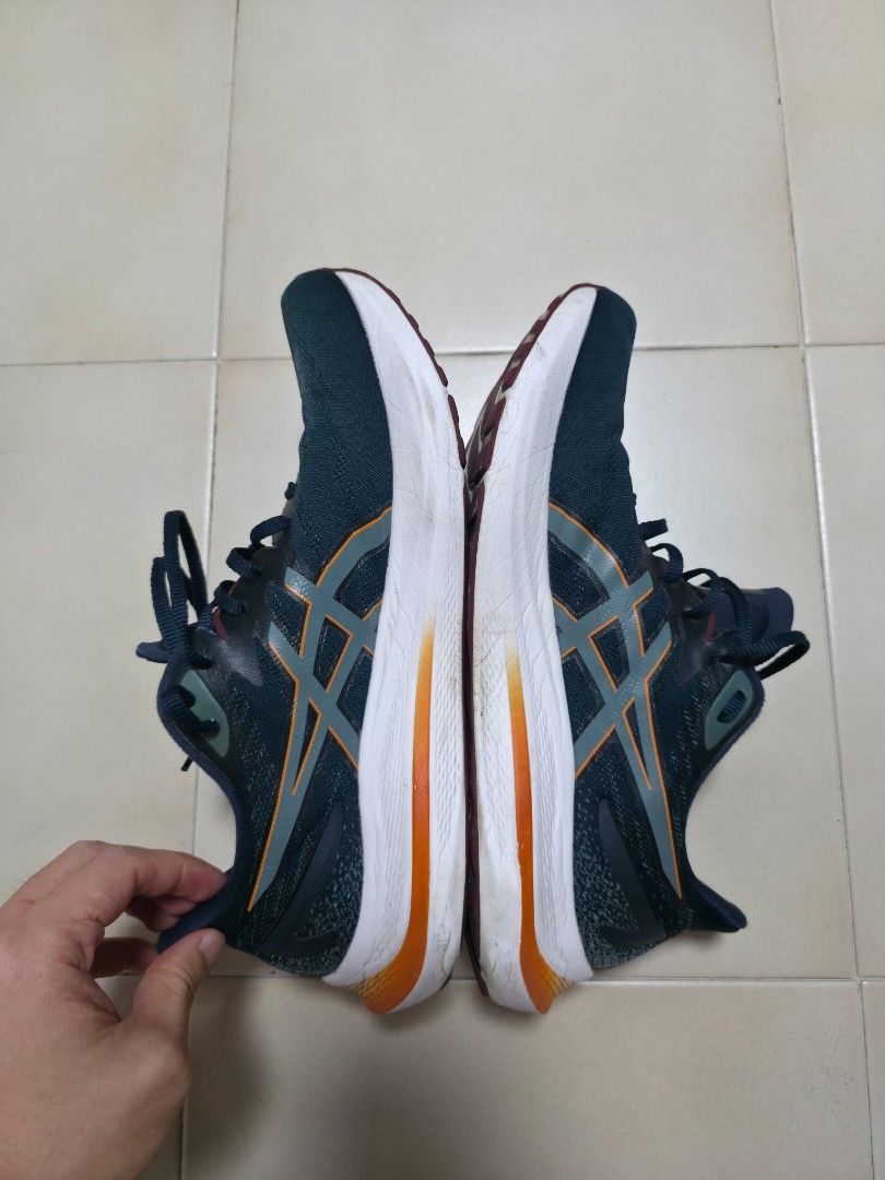 (US 10.5 Wide) ASICS GT-2000 12 'French Blue Foggy Teal' 1011B691-401 (Category: Sneakers) located in Singapore. Submitted by mistermusk (Listing ID 1399553814, Image 3). Description: Size US 10.5, UK 9.5, EU 44.5 Wide Condition heavily used but soles still in very good condition not for fussy buyer item code 1011B588.