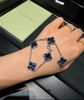Van Cleef \\u0026 Arpels 四葉草手鍊64235657262337110