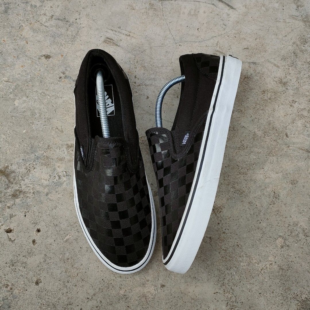 Vans Slip On Checkerboard Black, Fesyen Pria, Sepatu Sneakers di