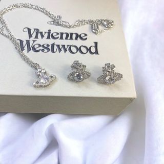 Vivienne Westwood 西太後 Earrings and Pendant Necklace 頸鏈 耳環13264239925345281110