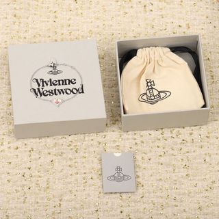 Vivienne Westwood ROXANNE PENDANT NECKLACE 粉色桃心 土星 浮雕吊墜項鍊 女款銀色98264239408670721110