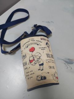 Winnie the Pooh 圓筒斜孭水壼袋64238734538626110