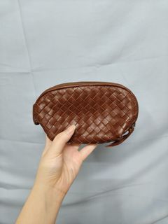 Woven Brown Pouch零錢袋64242490948099110