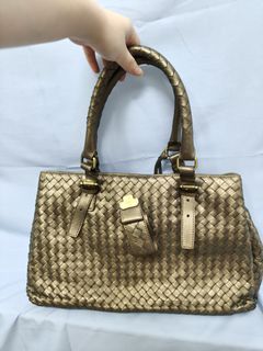 Woven Leather Handbag 實用與時尚兼備手袋64242491044611110