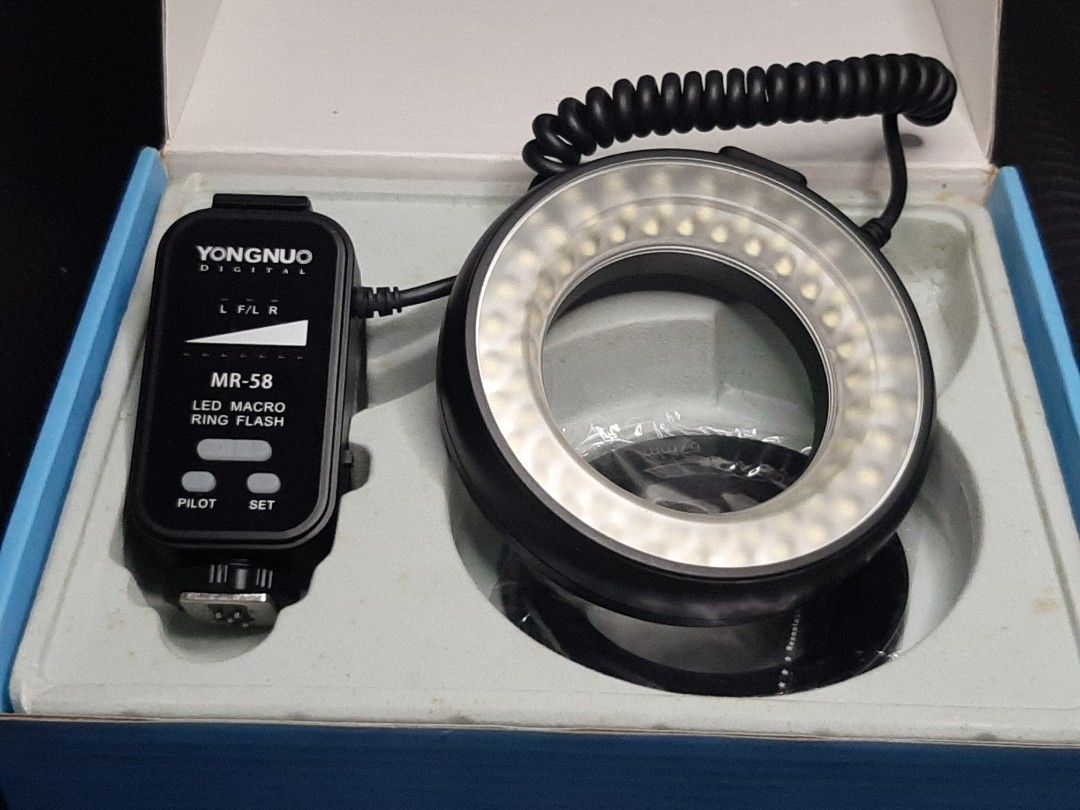 YONGNUO MR-58 LED Macro Ring Flash (Category: Flashes) located in Koronadal. Submitted by koronadalsecondhandshop (Listing ID 1399476846, Image 2). Description: 📸 YONGNUO MR-58 LED Macro Ring Flash ₱1,200 only Perfect for macro photography, product shots, or creative lighting setups! This LED ring flash gives soft, even illumination—ideal for close-ups of crafts, plants, jewelry, or small items. ✅ Includes control unit with adjustable light mode