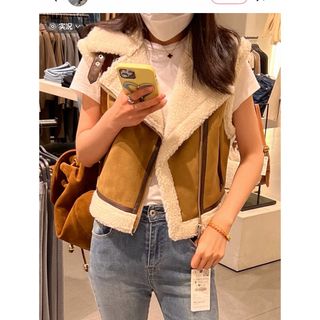 Zara 仿麂皮羊羔毛背心 XS64235807028097110