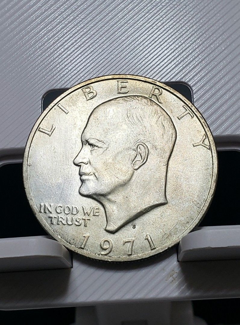 少有1971-s美國銀幣) 1971年美國艾森豪威爾一美元大銀幣s- 三藩市鑄幣廠鑄造接近未流通品相有原轉光(*售價隨國際銀價相應調整),  興趣及遊戲, 收藏品及紀念品, 錢幣-