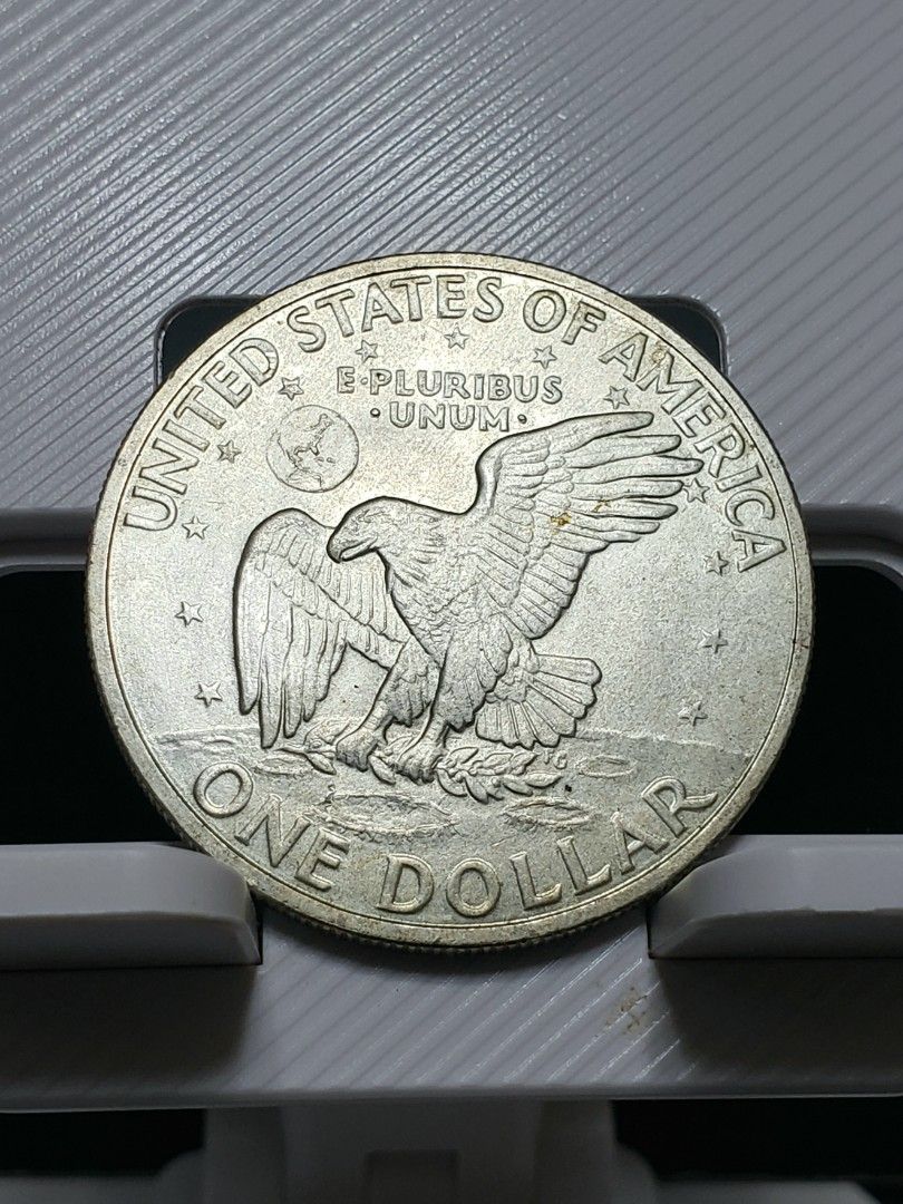 少有1971-s美國銀幣) 1971年美國艾森豪威爾一美元大銀幣s- 三藩市鑄幣廠鑄造接近未流通品相有原轉光(*售價隨國際銀價相應調整),  興趣及遊戲, 收藏品及紀念品, 錢幣-