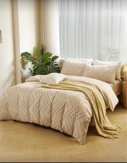 (Category: ) located in . Submitted by clearmygoods (Listing ID 1399737478, Image 1). Description: .