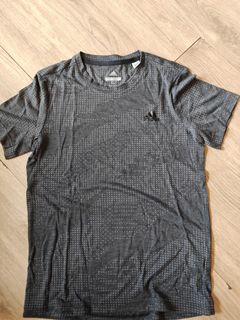 Adidas 童裝中碼運動上衣 15264246852369409110