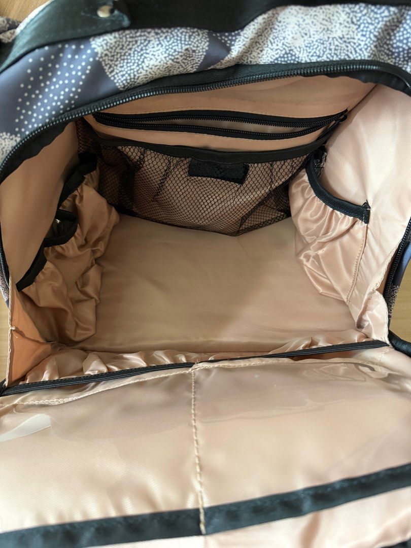 Allcamp diaper backpack (Category: Diaper Bags & Wetbags) located in Singapore. Submitted by vvxlin (Listing ID 1399698658, Image 2). Description: Retailing at Amazon - $92 Very lightly used. No stain, scratches, tear. As good as new. Self collect at 682489. Selling as I have too many diaper bags.