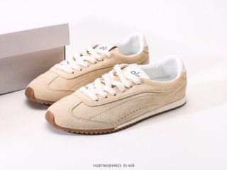 (Category: ) located in . Submitted by outlet_sneakers_shop (Listing ID 1399751034, Image 1). Description: .