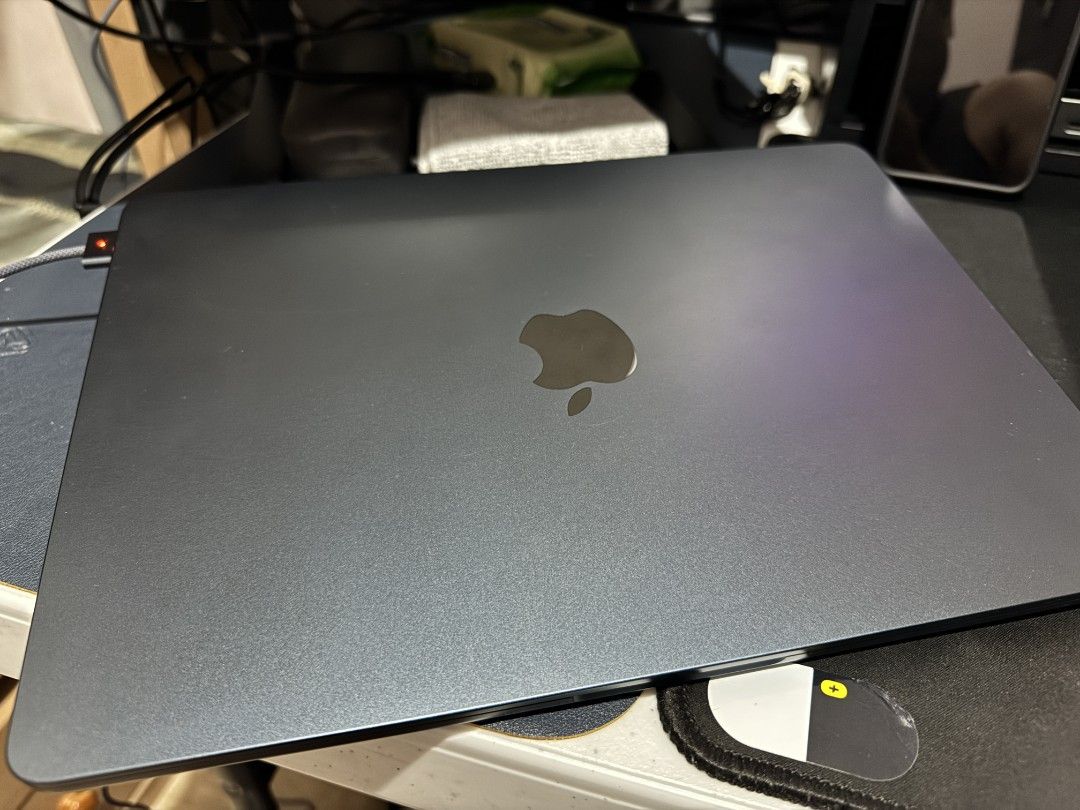 Apple MacBook Air - M3 (Category: Laptops & Notebooks) located in Cebu City. Submitted by ghost83 (Listing ID 1399729962, Image 3). Description: - Apple MacBook Air - Midnight - 16GB / 512GB.