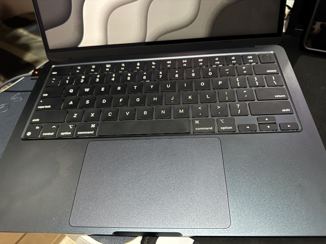 Apple MacBook Air - M3 (Category: Laptops & Notebooks) located in Cebu City. Submitted by ghost83 (Listing ID 1399729962, Image 2). Description: - Apple MacBook Air - Midnight - 16GB / 512GB.
