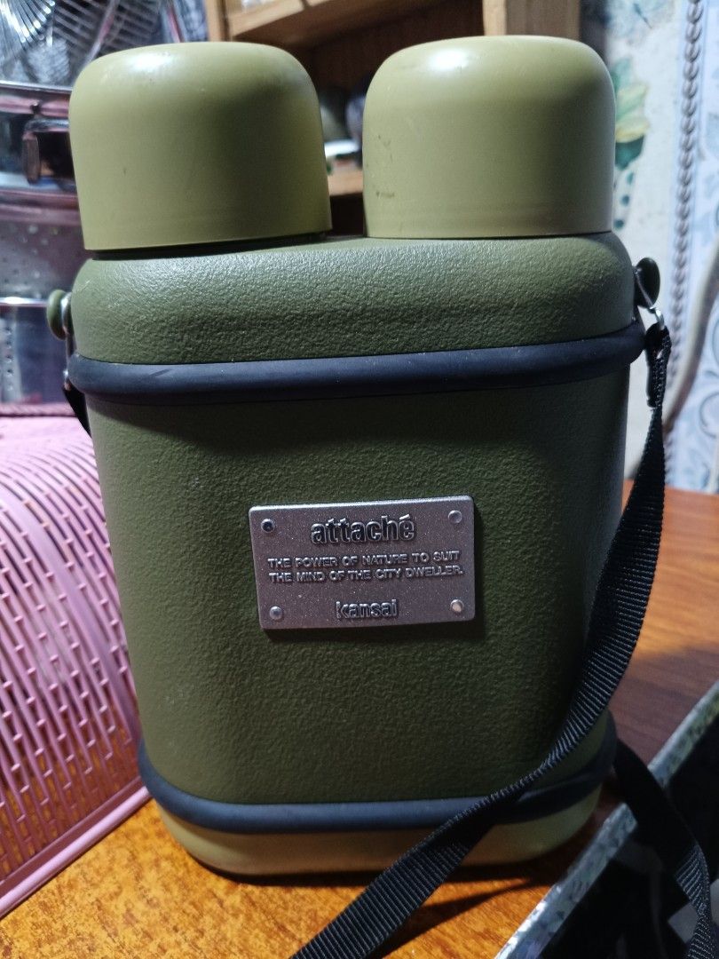 ATTACHE(kansai) travelling thermos (Category: Other Kitchenware & Tableware) located in Pasay City. Submitted by ynamariie (Listing ID 1399695350, Image 1). Description: 💗 check photos for more details.