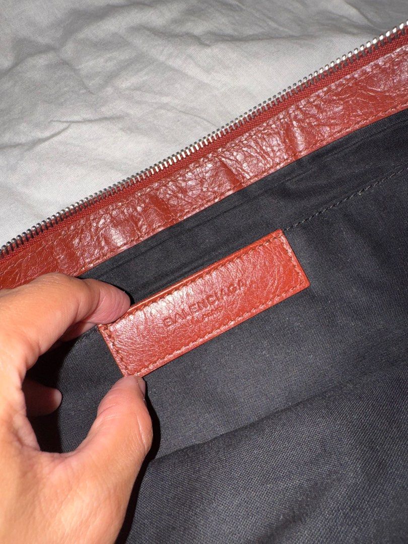Balenciaga Leather Clutch (Category: Luxury Bags & Wallets) located in Manila. Submitted by mabuhaymiles (Listing ID 1399785065, Image 3). Description: .
