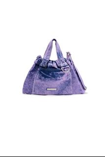 (Category: ) located in . Submitted by shopfun9999 (Listing ID 1399645540, Image 1). Description: .