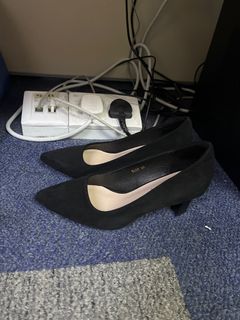 黑色緞面高跟鞋64246179991681110