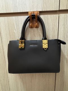 Charles & Keith 手提包64245520316931110