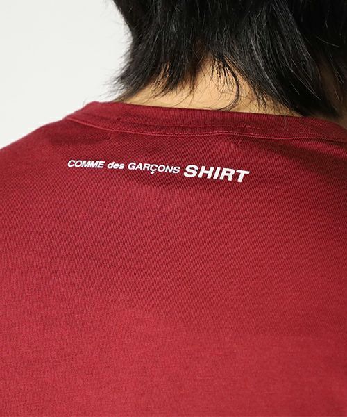 Comme des Garçons SHIRT Back Logo S/S Tee Burgundy (Category: Luxury Apparel) located in Daraga. Submitted by th3cliquejunks (Listing ID 1399686491, Image 3). Description: Comme des Garçons SHIRT Back Logo S/S Tee Burgundy Like New No flaws Size Medium - 19”W x 28.5”L 2,000 Dm to purchase .