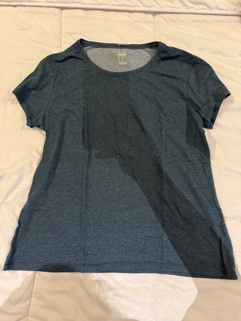 Decathlon Nyamba Regular T-shirt - Size L (Category: Others Tops) located in Quezon City. Submitted by kc9876 (Listing ID 1399732897, Image 1). Description: - decluttering - too big for me.