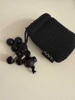 (Category: ) located in . Submitted by thebasicwardrobe (Listing ID 1399768928, Image 1). Description: .