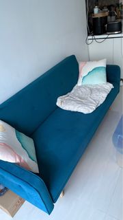 (Category: ) located in . Submitted by Gintare (Listing ID 1399763688, Image 1). Description: .