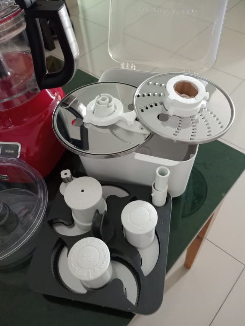 KitchenAid Processor (Category: Juicers, Blenders & Grinders) located in Singapore. Submitted by j_a_lm_k (Listing ID 1399696555, Image 4). Description: lightly used . like new. in original box.