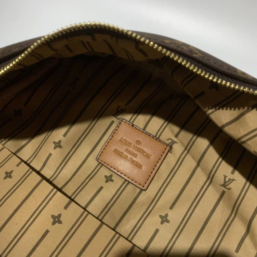 Louis Vuitton Monogram Backpack (Category: Luxury Bags & Wallets) located in Manila. Submitted by smokey.holy (Listing ID 1399773260, Image 3). Description: Louis Vuitton Monogram backpack. Features front pocket, gold hardware, adjustable straps, and top handle. Classic design. .