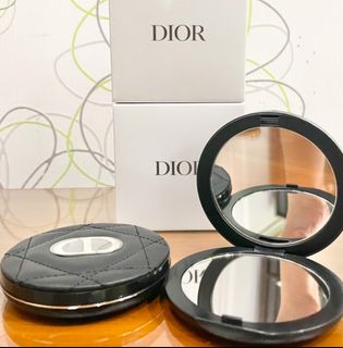 (Category: ) located in . Submitted by beautyboutique9 (Listing ID 1399681352, Image 1). Description: .