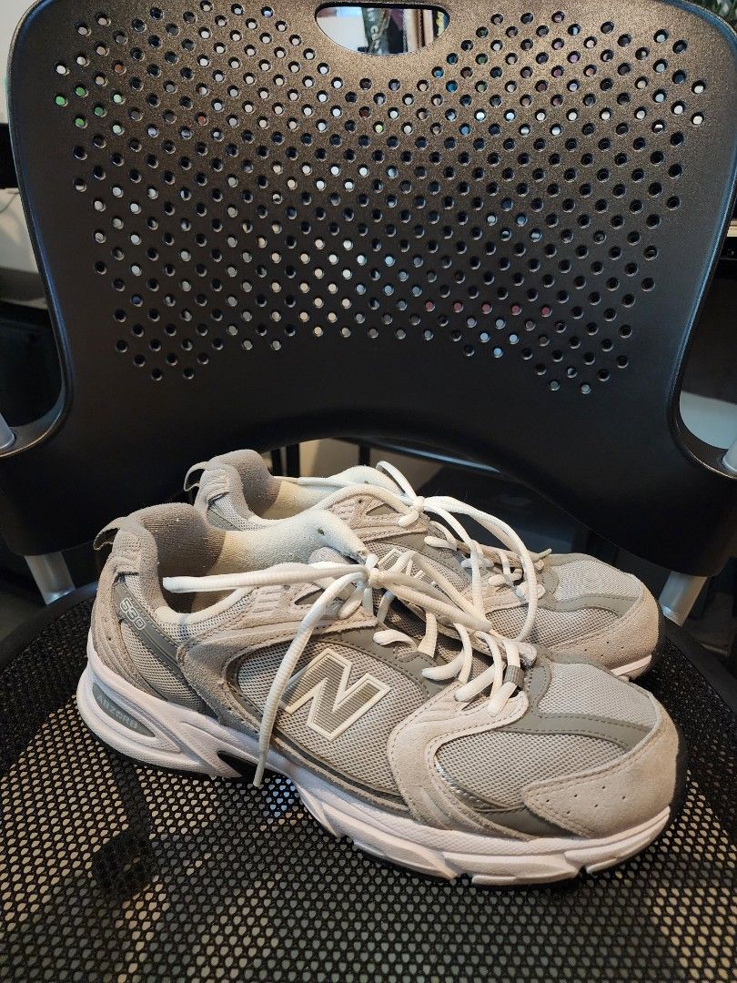 New Balance 530 Grey Sneakers (Category: Sneakers) located in Paranaque City. Submitted by lazyocean (Listing ID 1399701846, Image 2). Description: New Balance 530 size 9.5 but for size 10 feet. (Personally i am size 10 but for this shoe in particular i needed to go half size down) Bought last year, barely used. Great condition, doesnt need cleaning. Tracks have minimal drag (barely noticeable) Lalamove or meetup paranaque and makati area.
