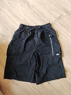 Nike 童裝黑色運動短褲 XL64246852316546110