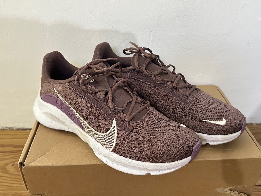 Original Nike SuperRep Go 3 Flyknit Next Nature (Category: Sneakers) located in Santa Rosa. Submitted by Busy_Momma (Listing ID 1399729592, Image 3). Description: Original 💯 Women 8.5 25.5 cm Used once. Good as new Shipping c/o buyer.