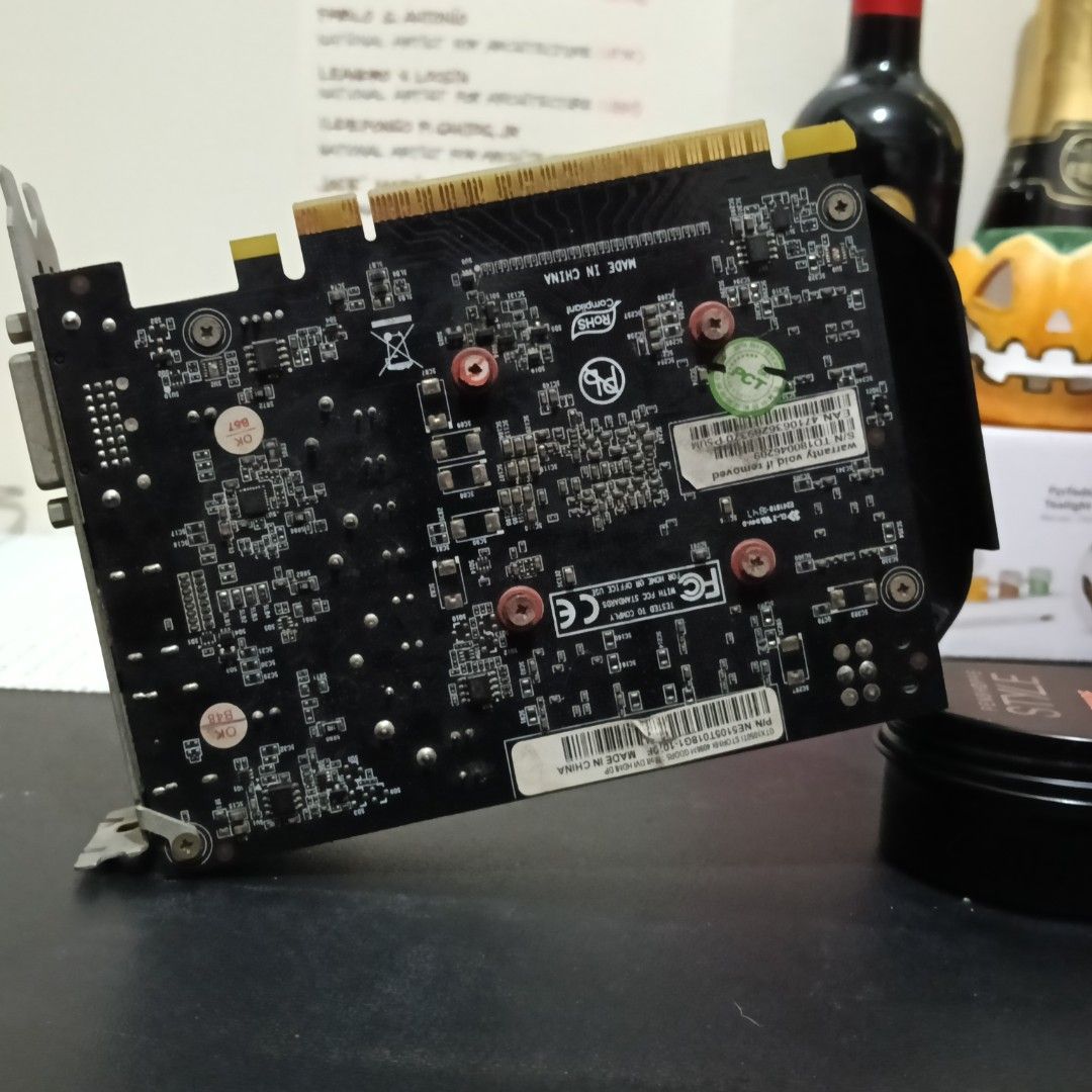 Palit GeForce GTX 1050 Ti (Category: Computer Parts) located in Manila. Submitted by alvin9ers (Listing ID 1399771248, Image 2). Description: - Palit GeForce GTX 1050 Ti graphics card - Single fan cooling - Ports: DVI, HDMI, DisplayPort - Black color - Back of card visible.