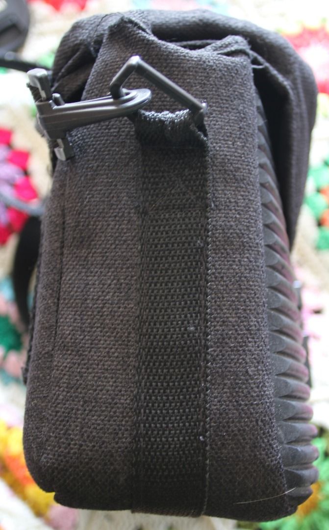 Preloved Solidex Camera Bag, Solidex Camera Case (Category: Photography) located in Burnie. Submitted by tasmanianbeauties (Listing ID 1399819383, Image 3). Description: Preloved Solidex Camera Bag, Solidex Camera Case Please visit my website, www.tasmanianbeauties.com.au, for this and other lovely finds. Paypal and credit card facilities available. The case is a genuine Solidex. It measures 19cm in height, with base measurements of 27cm x 13.5cm
