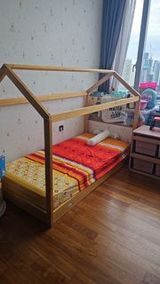 (Category: ) located in . Submitted by eileenlwf (Listing ID 1399639730, Image 1). Description: .