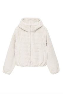 500+ Pull bear For Sale Coats, Jackets and Outerwear Carousell