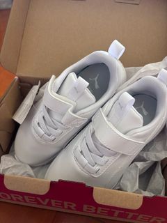 PUMA 兒童白色運動鞋 UK 10K64245835996290110