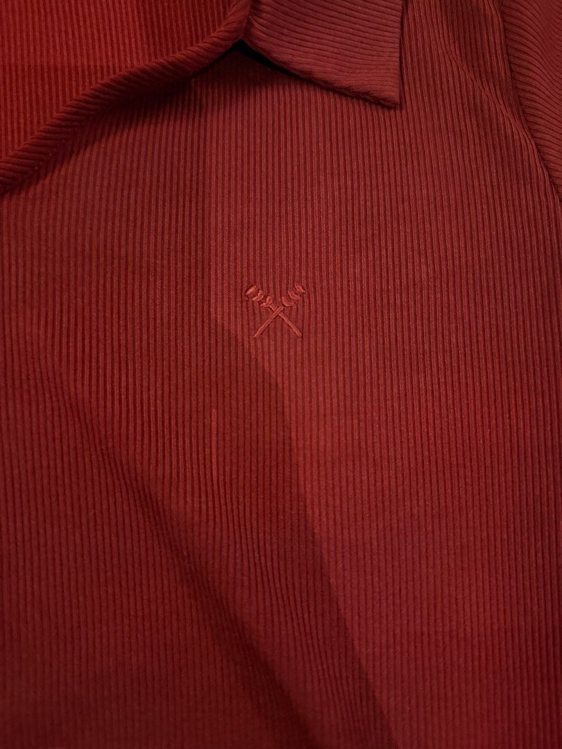 Regatta Polo Shirt - Maroon - Size S (Category: Blouses) located in Quezon City. Submitted by kc9876 (Listing ID 1399731278, Image 2). Description: - decluttering - Regatta maroon polo shirt - Size: S - Ribbed texture - V-neck collar with blue, white, and red stripe detail - Short sleeves - Small logo on chest.
