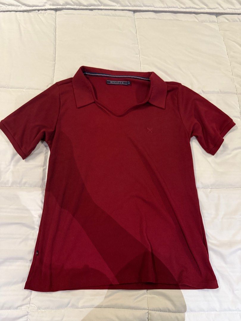 Regatta Polo Shirt - Maroon - Size S (Category: Blouses) located in Quezon City. Submitted by kc9876 (Listing ID 1399731278, Image 1). Description: - decluttering - Regatta maroon polo shirt - Size: S - Ribbed texture - V-neck collar with blue, white, and red stripe detail - Short sleeves - Small logo on chest.