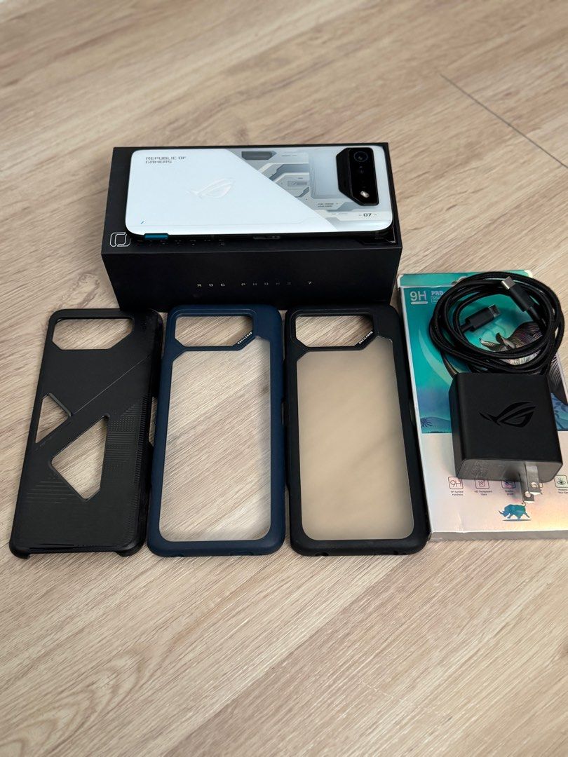 ROG Phone 7 (Category: Asus) located in Imus. Submitted by moogleshop (Listing ID 1399686697, Image 2). Description: ROG Phone 7 Storm White (12GB/256GB) Includes box Original Charger Original Case 2 Devilcase Tempered glass screen protector.