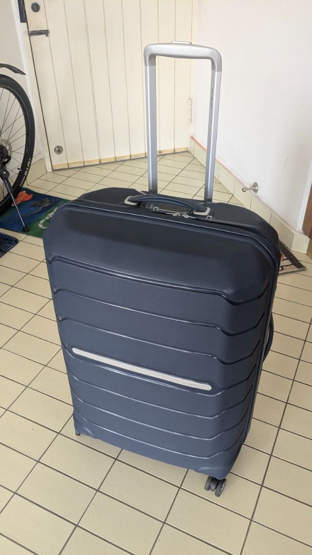 Samsonite Flux Spinner 75/28 EXP Navy Blue Suitcase, Hobbies