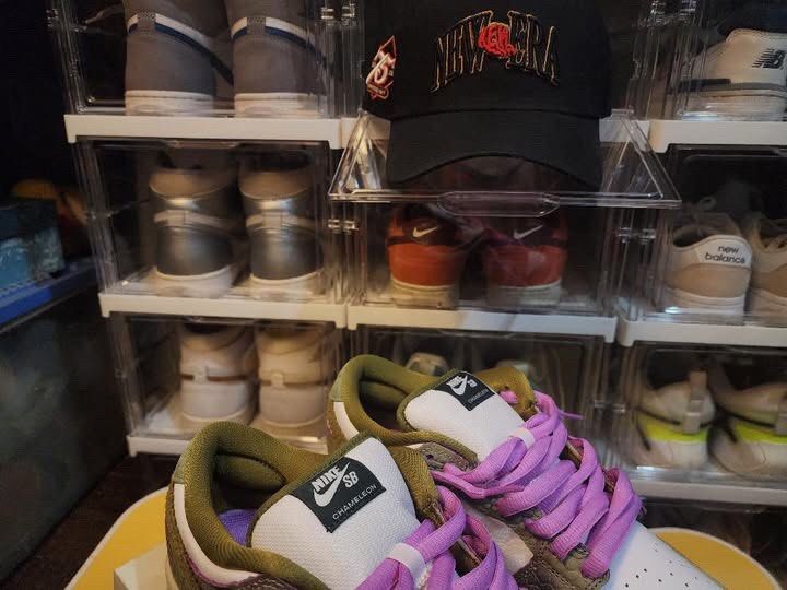 SB Dunk Low x Alexis Sablone “Chameleon” (Category: Sneakers) located in Manila. Submitted by jamesmendzzzz (Listing ID 1399696687, Image 3). Description: Sb Dunk Low x Alexis Sablone size 9 mens complete OG all Pads condition Selling for 4500 or trade to your J1 High Sbb or Unc Reimagined .