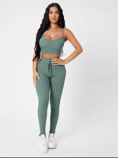(Category: ) located in . Submitted by declutteringoodfinds (Listing ID 1399816083, Image 1). Description: .
