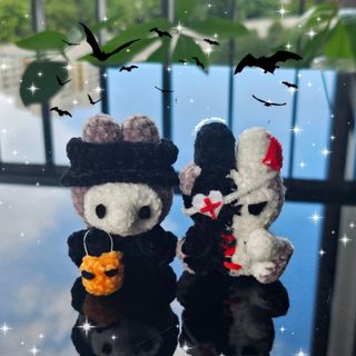 (Category: ) located in . Submitted by cloggies_corner (Listing ID 1399686231, Image 1). Description: .