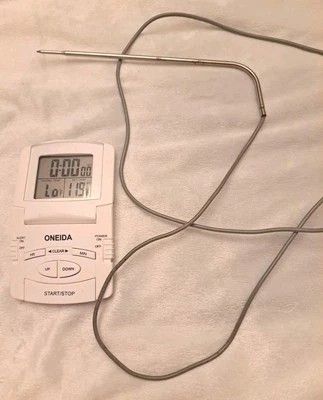 THANKS GIVING 🍗 ONEIDA Digital Probe Cooking Thermometer (Category: Health Monitors & Weighing Scales) located in Manila. Submitted by cats_and_dogs_charity (Listing ID 1399783904, Image 3). Description: - Oneida digital thermometer. - Clear display for easy reading. - Includes timer function. - Buttons: HR, MIN, CLEAR, UP, DOWN, START/STOP. - Comes with a wired probe. - Ideal for cooking and temperature-sensitive tasks..
