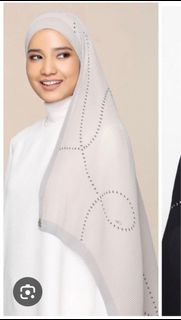 (Category: ) located in . Submitted by clothes_needlove (Listing ID 1399689118, Image 1). Description: .