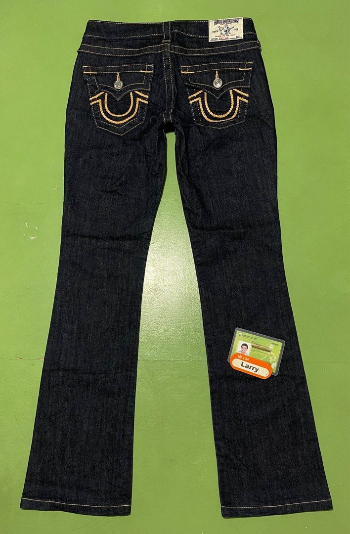 True Religion (Category: Jeans) located in Pasig City. Submitted by reyeslarry11740 (Listing ID 1399685943, Image 2). Description: For Sale True Religion Pants Pambabae Stretchable Navy Blue Size 26 fit 29-30 Good as new condition No issue Note altered see last picture 1500 only Payment 1st only Location ko pasig city.